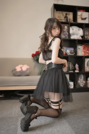 《黑内衣》｜疯猫ss · 13张写真