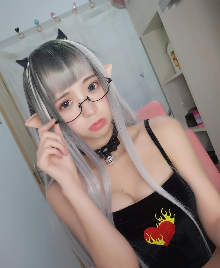 《猫哥超凶》｜疯猫ss · 9张写真