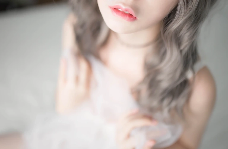 《白内衣》｜疯猫ss · 18张写真