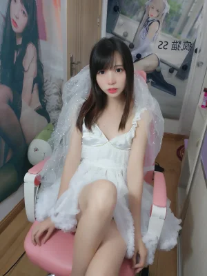 《直播自拍》｜疯猫ss · 40张写真