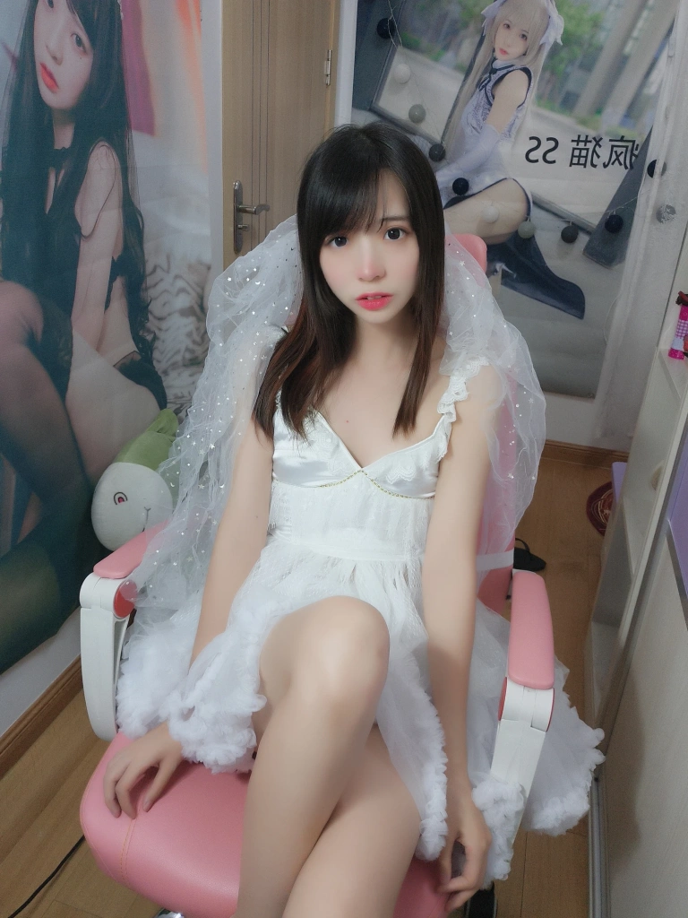 《直播自拍》｜疯猫ss · 40张写真