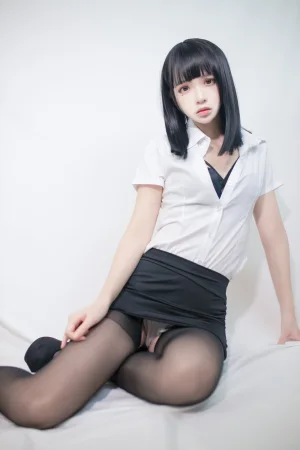 《职业装3 OL定制》｜疯猫ss · 40张写真