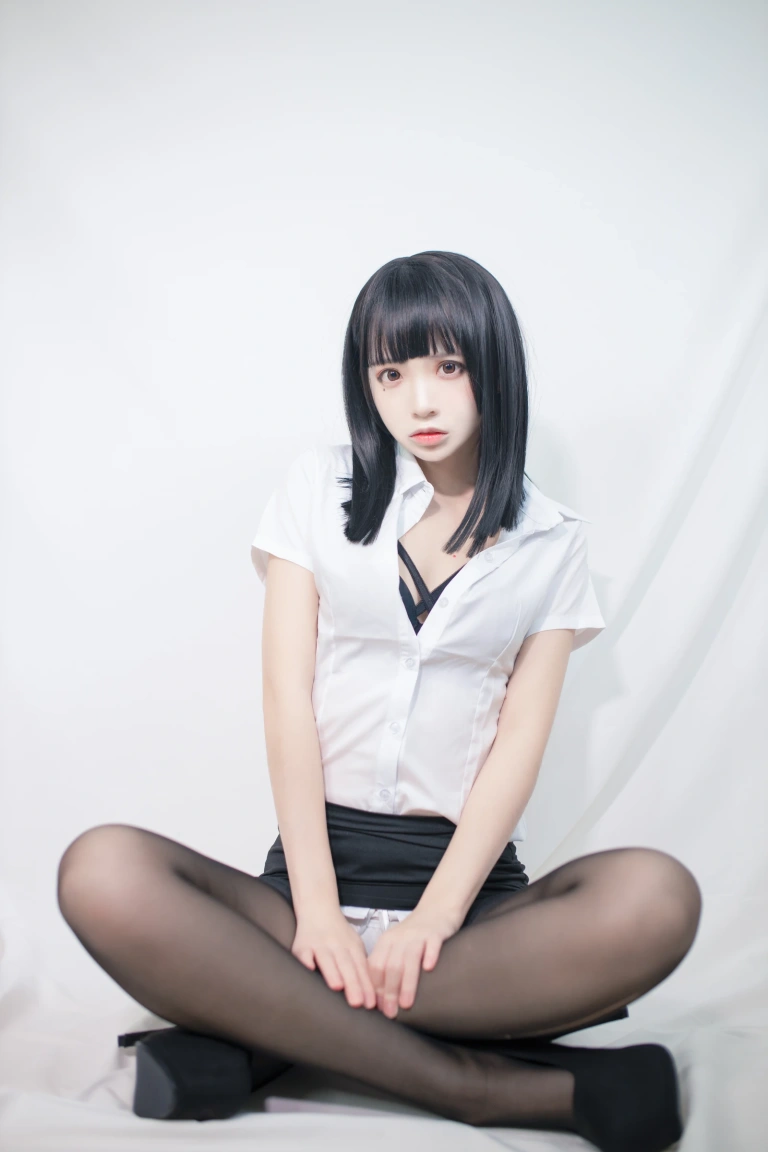 《职业装3 OL定制》｜疯猫ss · 40张写真