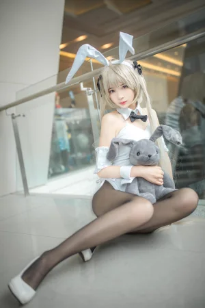 《穹妹兔女郎》｜疯猫ss · 25张写真