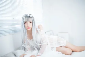 《透明白纱》｜疯猫ss · 32张写真