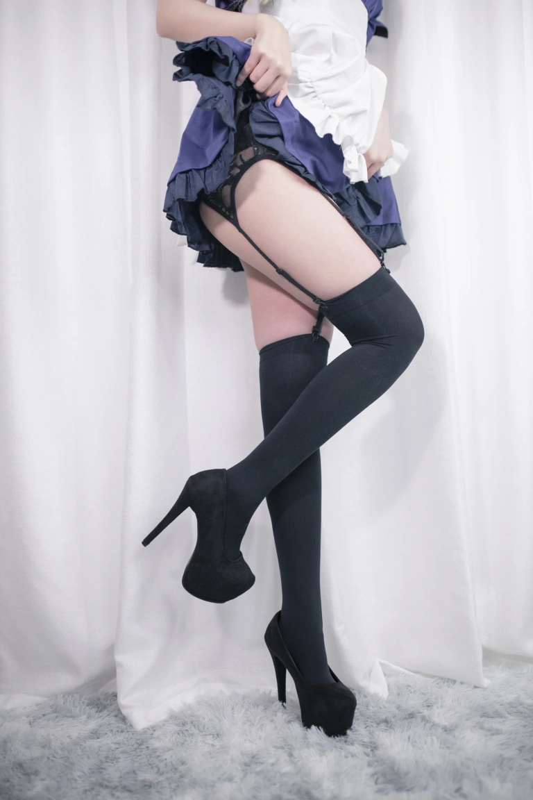 《贞德女仆》｜疯猫ss · 20张写真