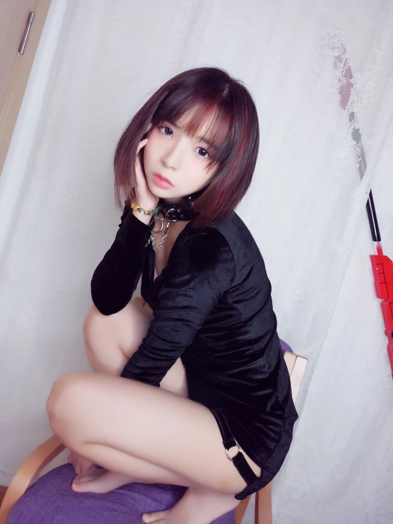 《黑色紧身衣》｜疯猫ss · 9张写真