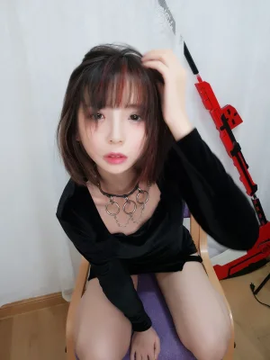 《黑色紧身衣》｜疯猫ss · 9张写真