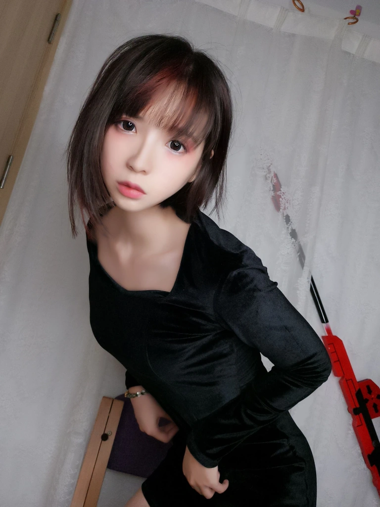《黑色紧身衣》｜疯猫ss · 9张写真