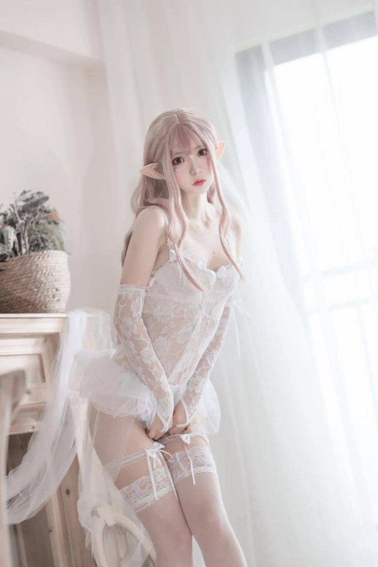 《纯白精灵》｜疯猫ss · 29张写真
