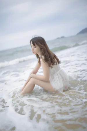 《眠海歌 海滩黄色》｜疯猫ss · 29张写真