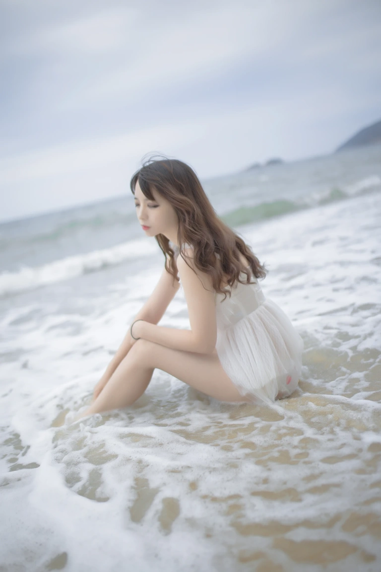 《眠海歌 海滩黄色》｜疯猫ss · 29张写真