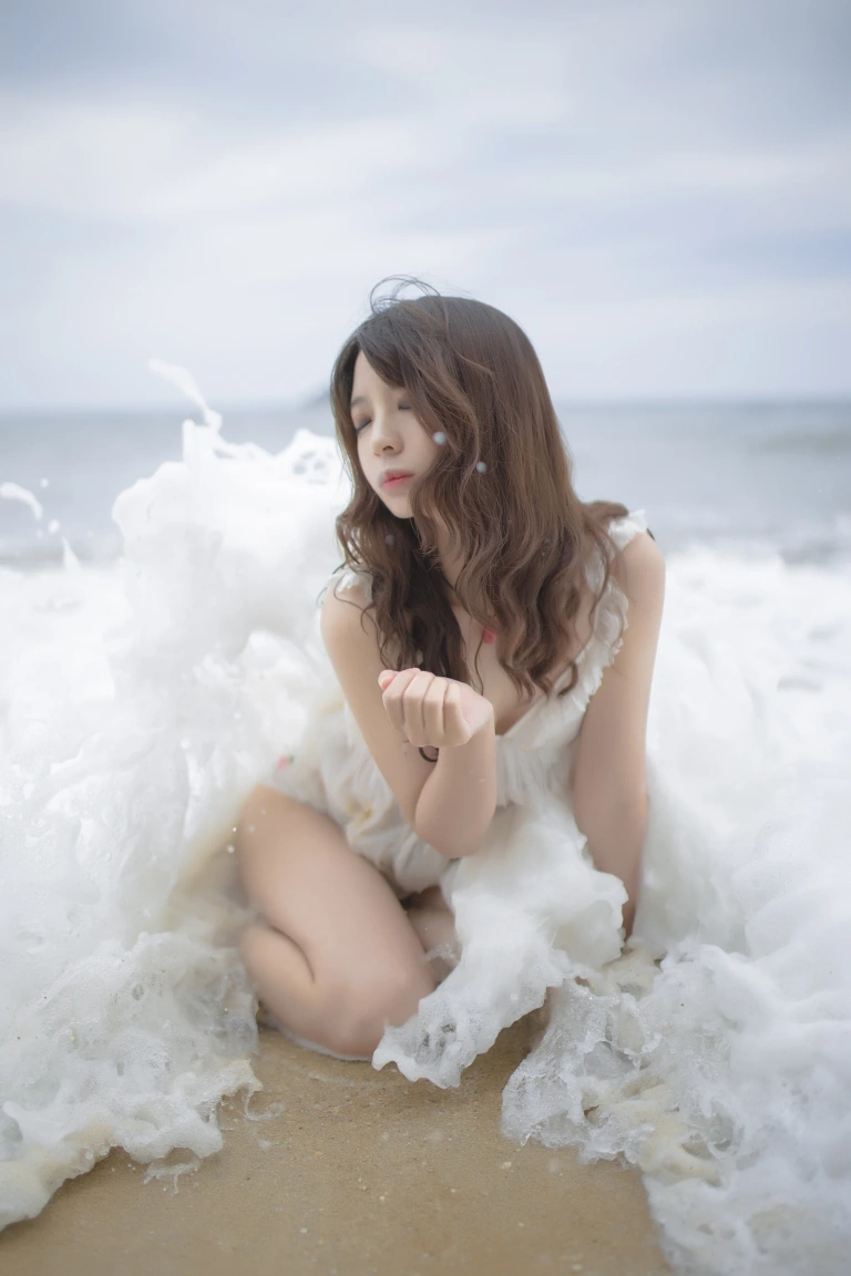 《眠海歌 海滩黄色》｜疯猫ss · 29张写真