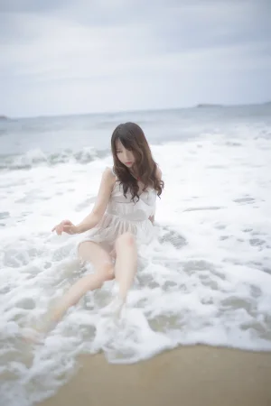 《眠海歌 海滩黄色》｜疯猫ss · 29张写真