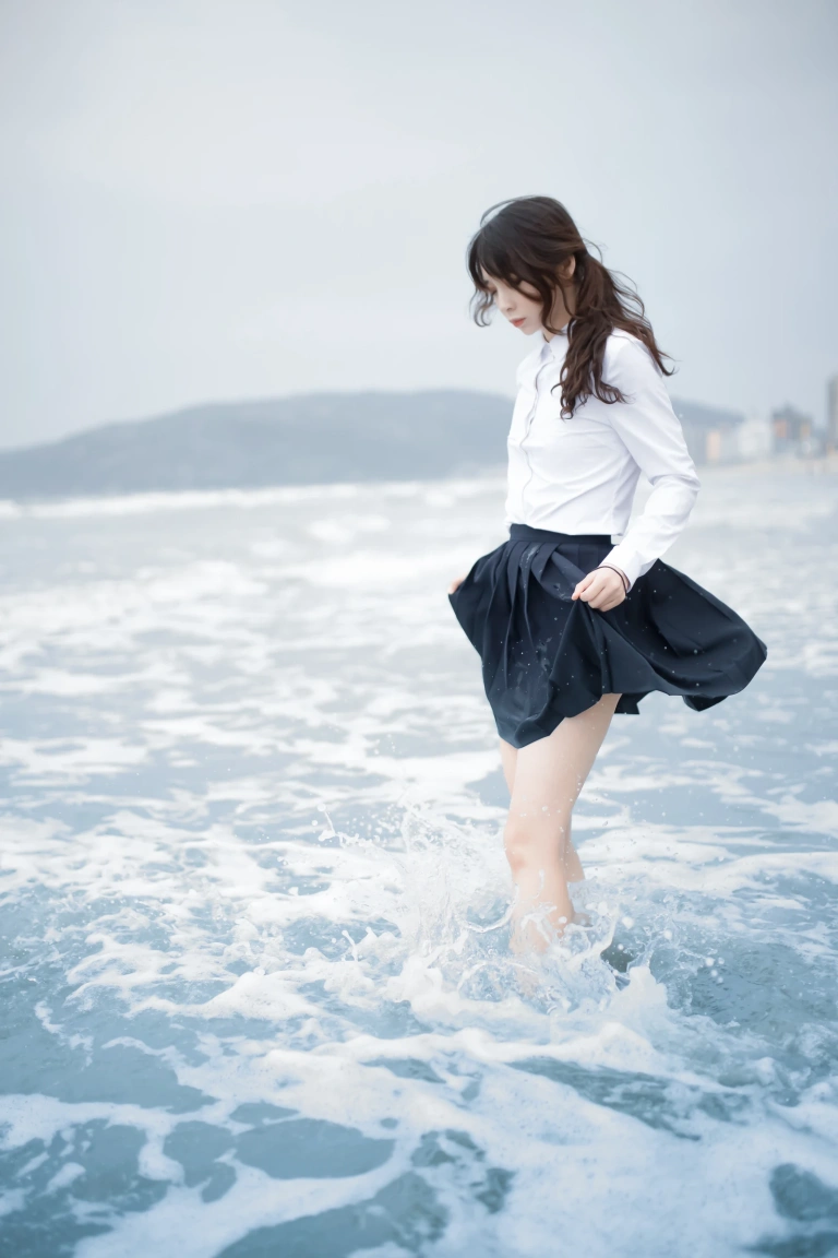 《眠海歌 海滩蓝色》｜疯猫ss · 28张写真