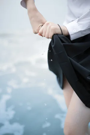 《眠海歌 海滩蓝色》｜疯猫ss · 28张写真
