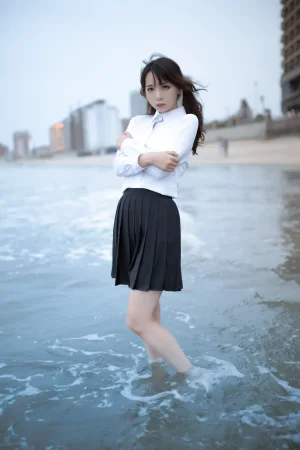 《眠海歌 海滩蓝色》｜疯猫ss · 28张写真