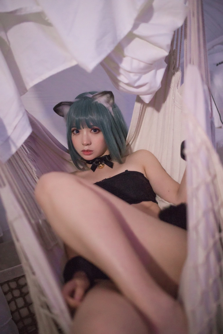 《魔女样双笙本 黑猫》｜疯猫ss · 28张写真、6 个视频