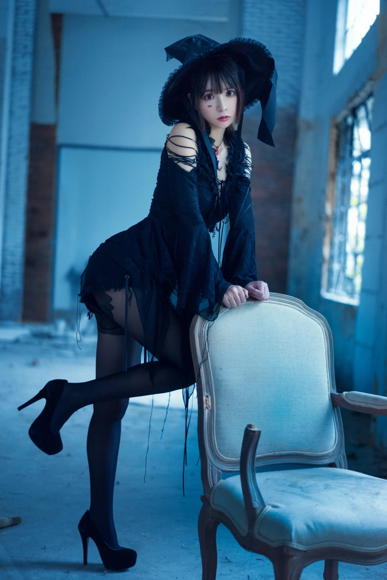 《魔女样双笙本 魔女》｜疯猫ss · 27张写真