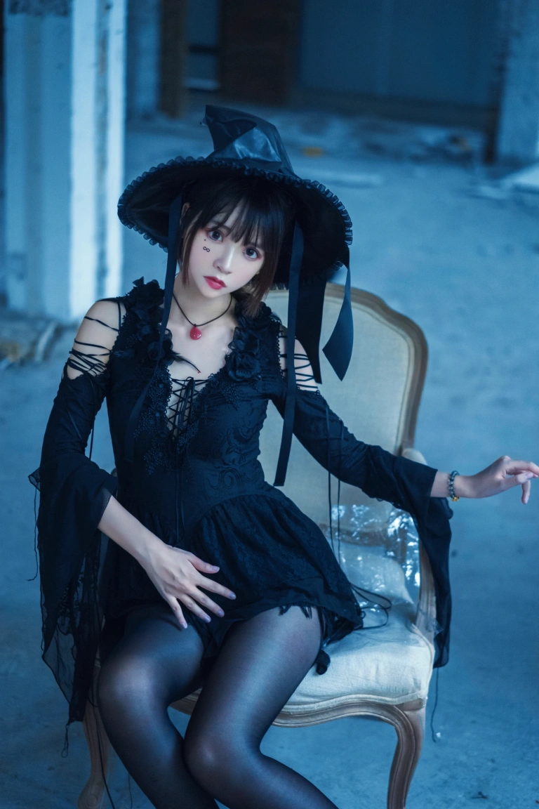 《魔女样双笙本 魔女》｜疯猫ss · 27张写真