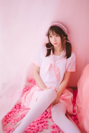 《丝袜狂想曲（粉）》｜疯猫ss · 54张写真