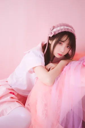 《丝袜狂想曲（粉）》｜疯猫ss · 54张写真