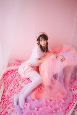 《丝袜狂想曲（粉）》｜疯猫ss · 54张写真