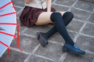 《丝袜狂想曲（伞）》｜疯猫ss · 42张写真