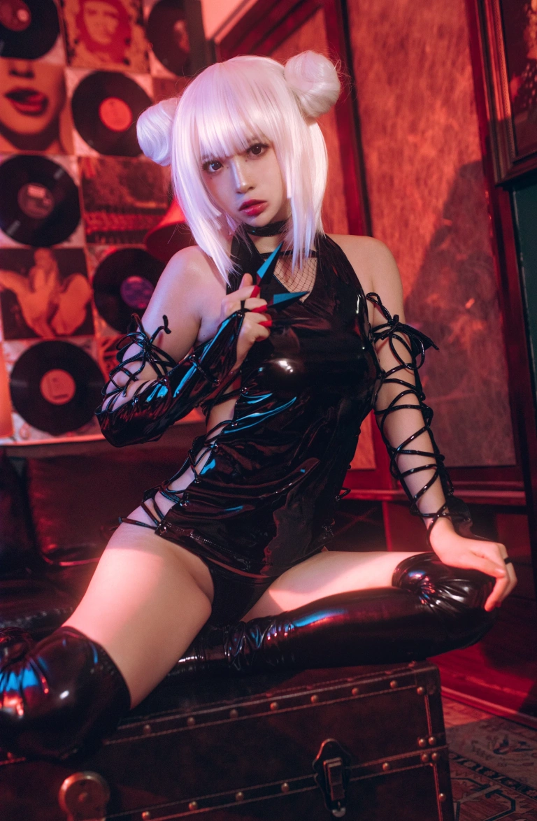 《胶衣忍者》｜疯猫ss · 40张写真