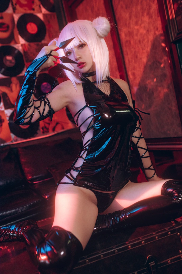 《胶衣忍者》｜疯猫ss · 40张写真