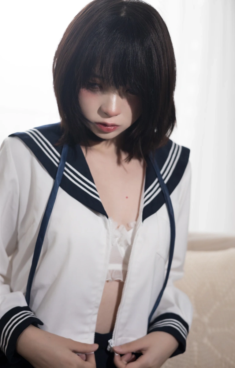 《病娇JK》｜疯猫ss · 40张写真