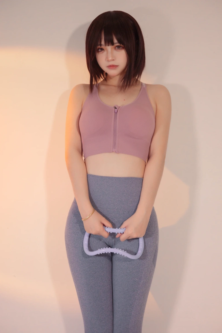 《白色情人节福袋 运动衣》｜疯猫ss · 40张写真