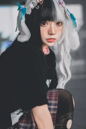 《雀斑少女》｜疯猫ss · 12张写真
