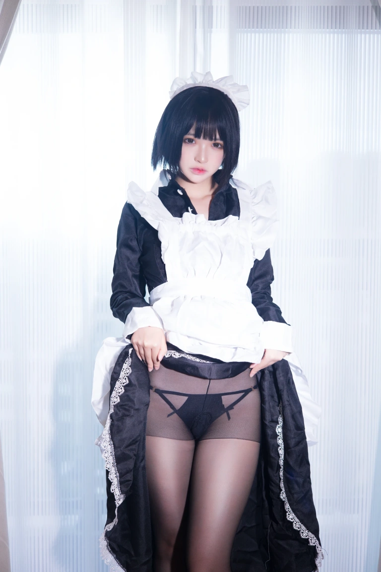 《2022 夏日限定B本 女仆》｜疯猫ss · 20张写真、1 个视频