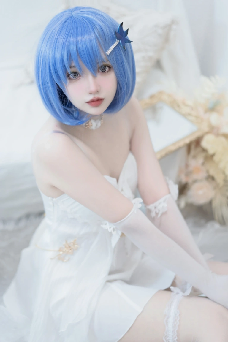 《2023年12月fantia订阅（5套）》｜疯猫ss · 45张写真