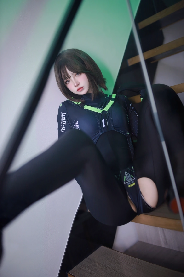 《2024年04月fantia订阅 七三特工》｜疯猫ss · 48张写真