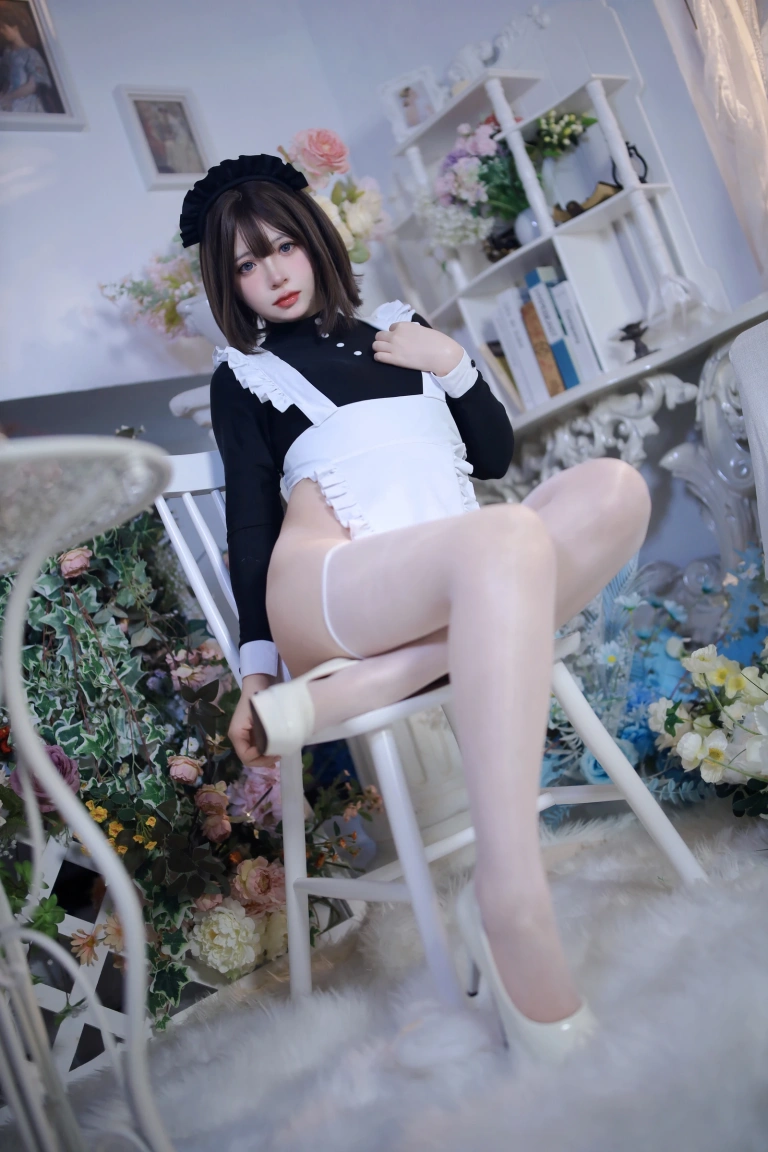 《少女衣橱 连体女仆装》｜疯猫ss · 58张写真