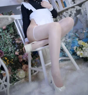 《少女衣橱 连体女仆装》｜疯猫ss · 58张写真