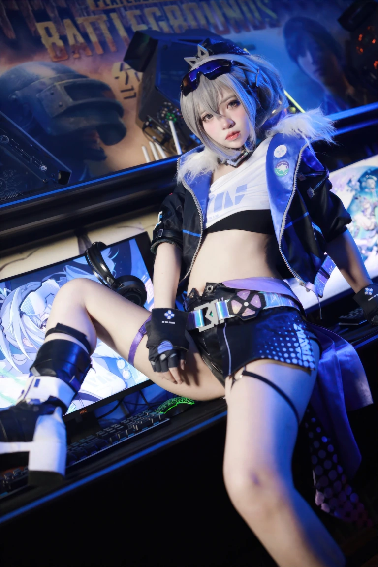 《少女衣橱 银狼》｜疯猫ss · 37张写真