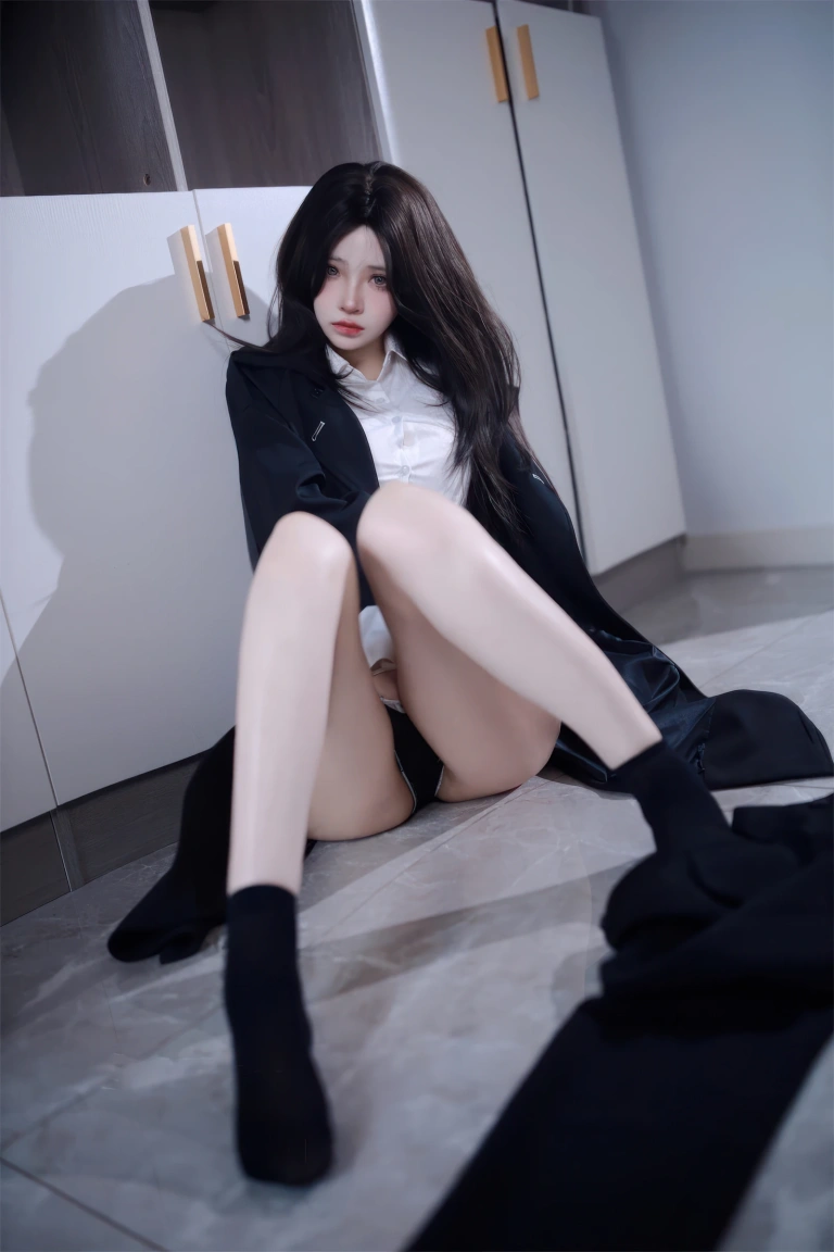 《少女衣橱 西装裤》｜疯猫ss · 41张写真