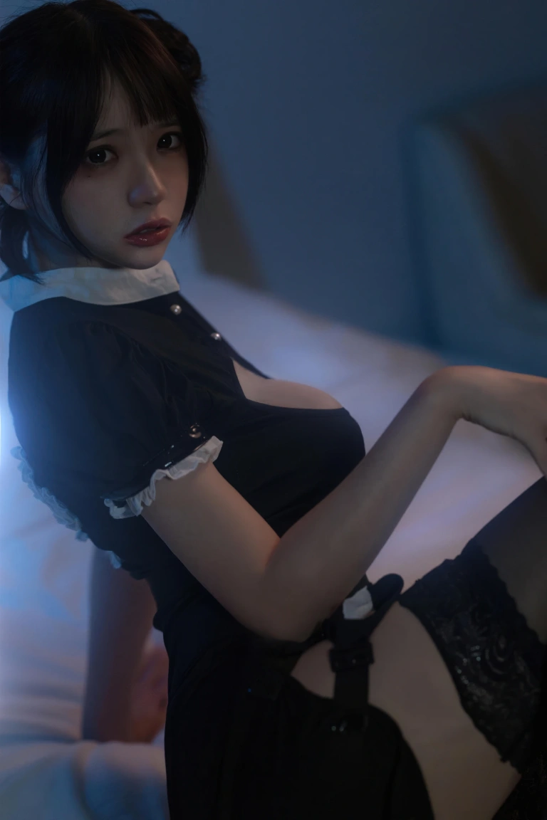 《黑色护士》｜疯猫ss · 40张写真