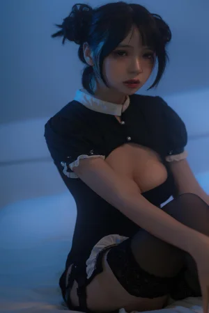 《黑色护士》｜疯猫ss · 40张写真