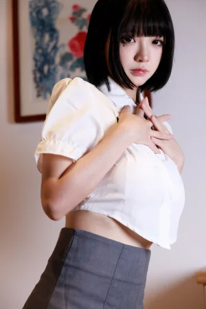 《沙发职装》｜疯猫ss · 40张写真