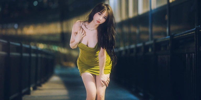 《绿色连衣裙》｜Tina很妖孽呀 · 35张写真