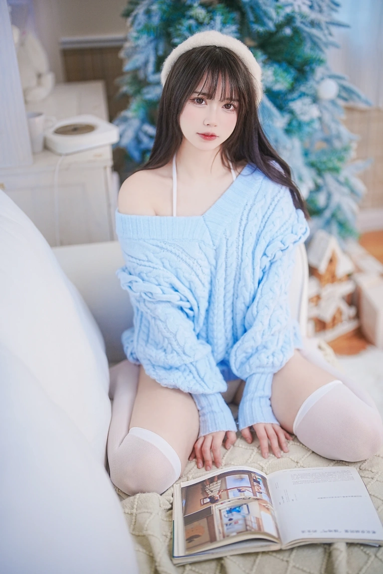 《蓝色秋冬毛衣》｜Tina很妖孽呀 · 28张写真