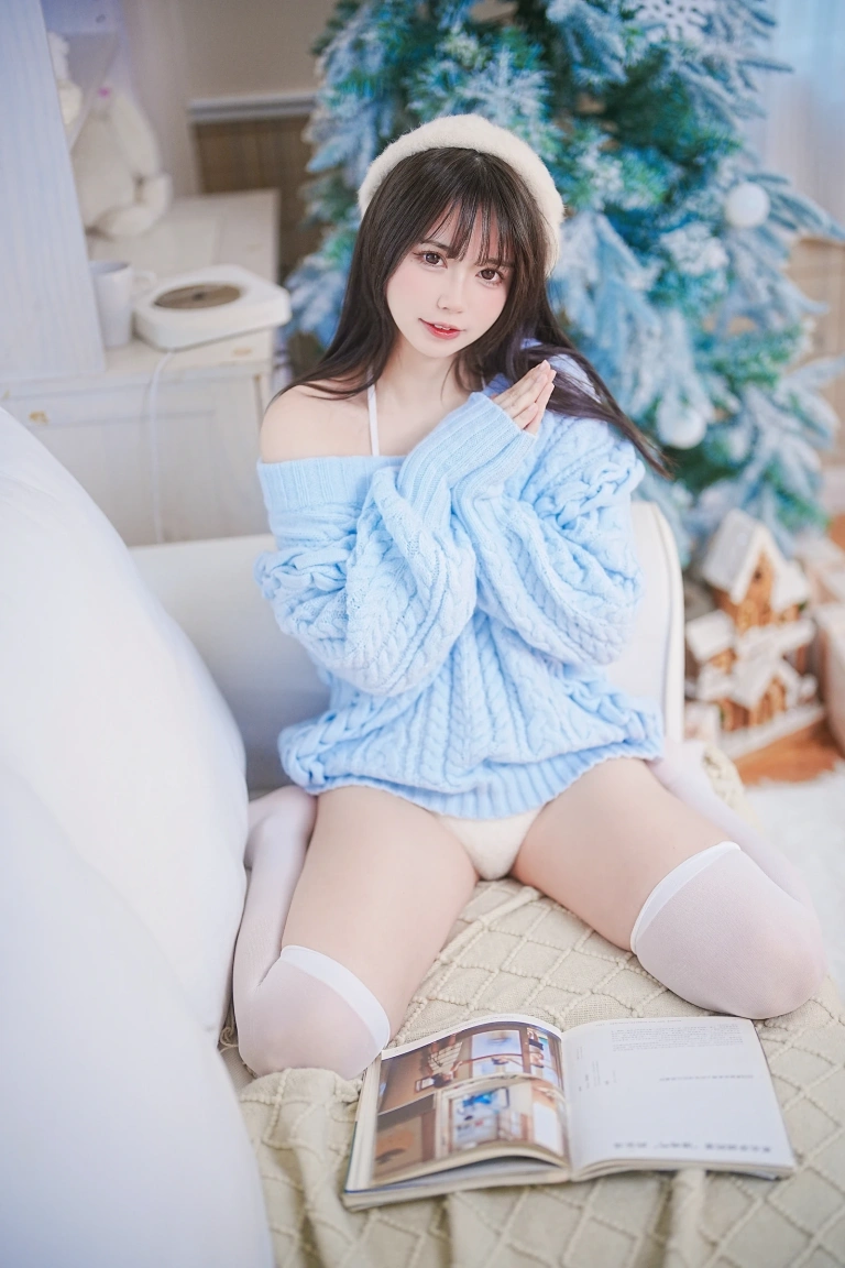 《蓝色秋冬毛衣》｜Tina很妖孽呀 · 28张写真