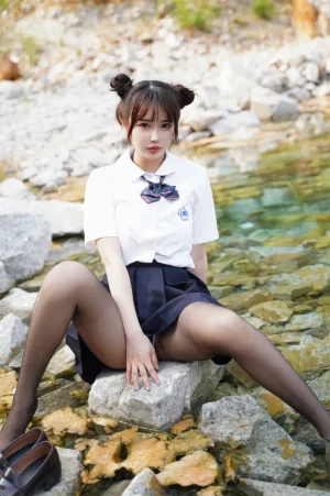 《小溪体操服死库水JK》｜Tina很妖孽呀 · 56张写真