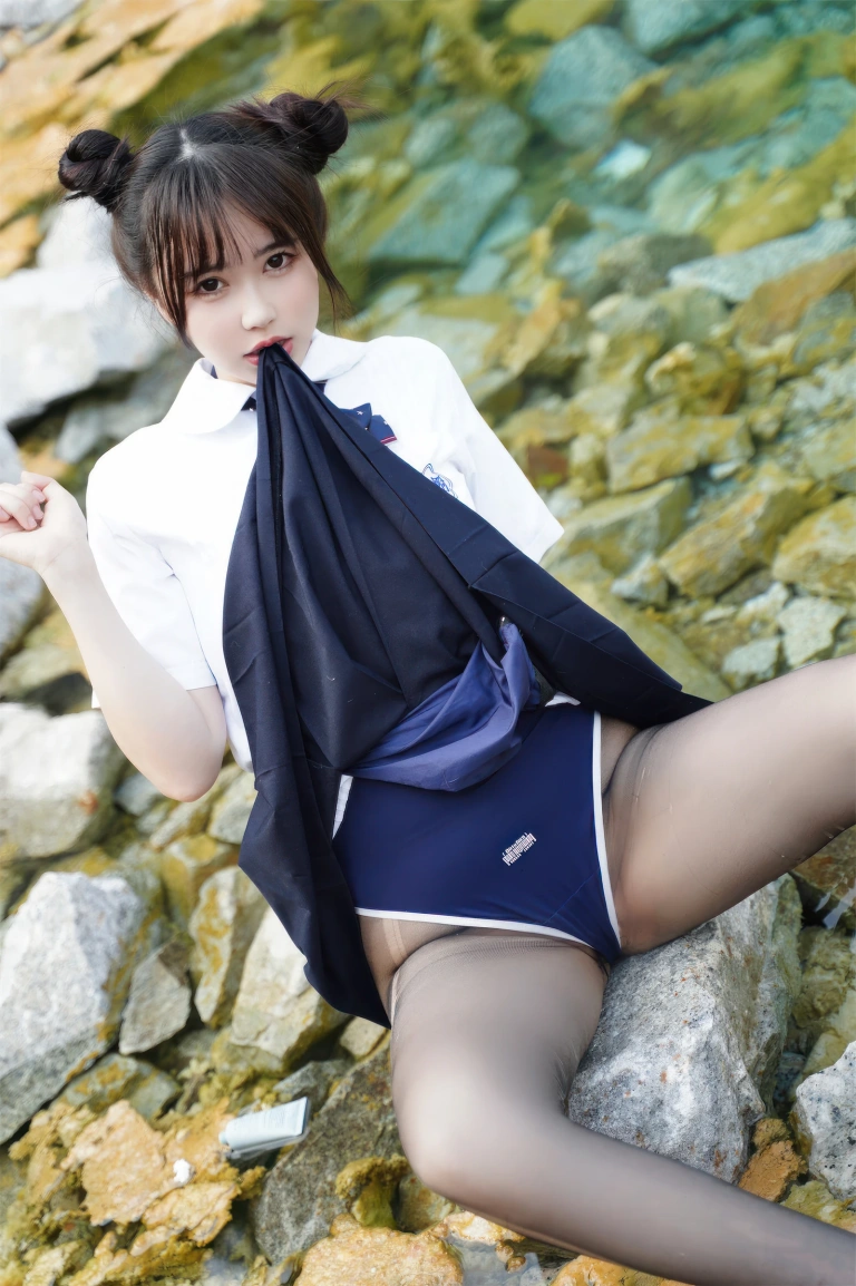 《小溪体操服死库水JK》｜Tina很妖孽呀 · 56张写真