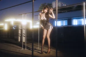 《夜色连衣裙》｜Tina很妖孽呀 · 37张写真