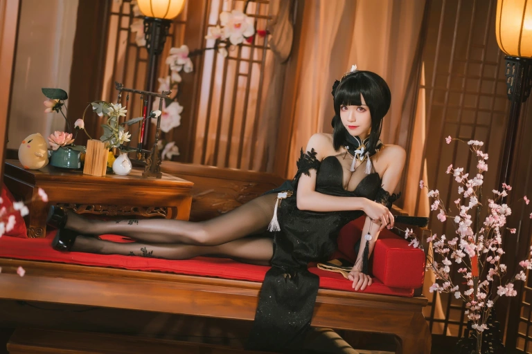 《碧蓝航线 镇海旗袍》｜Tomoyo酱 · 27张写真